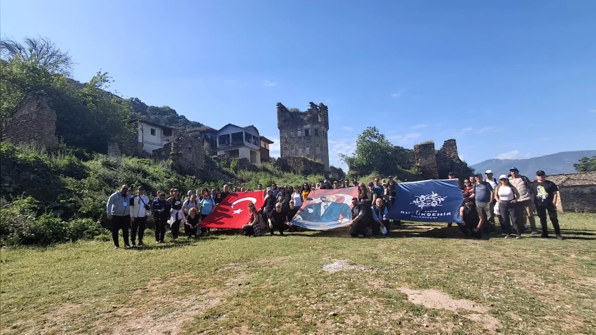 Aydın Büyükşehir Belediye Başkanı Özlem Çerçioğlu doğa yürüyüşleriyle vatandaşları tarihi ve doğal alanlarla buluşturuyor