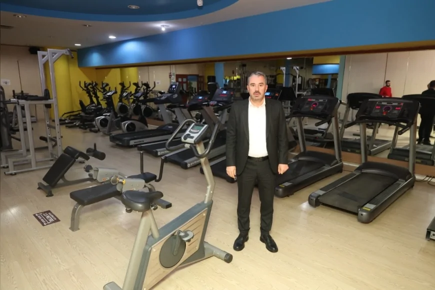 Pursaklar Belediye Başkanı Ertuğrul Çetin vatandaşları sağlıklı yaşam için düzenli spor yapmaya davet etti