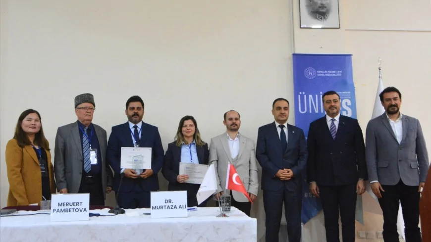 Ege Üniversitesi’nde Türk Dünyası Medyası Paneli Düzenlendi Ortak Yayıncılık ve Dezenformasyonla Mücadele Masaya Yatırıldı