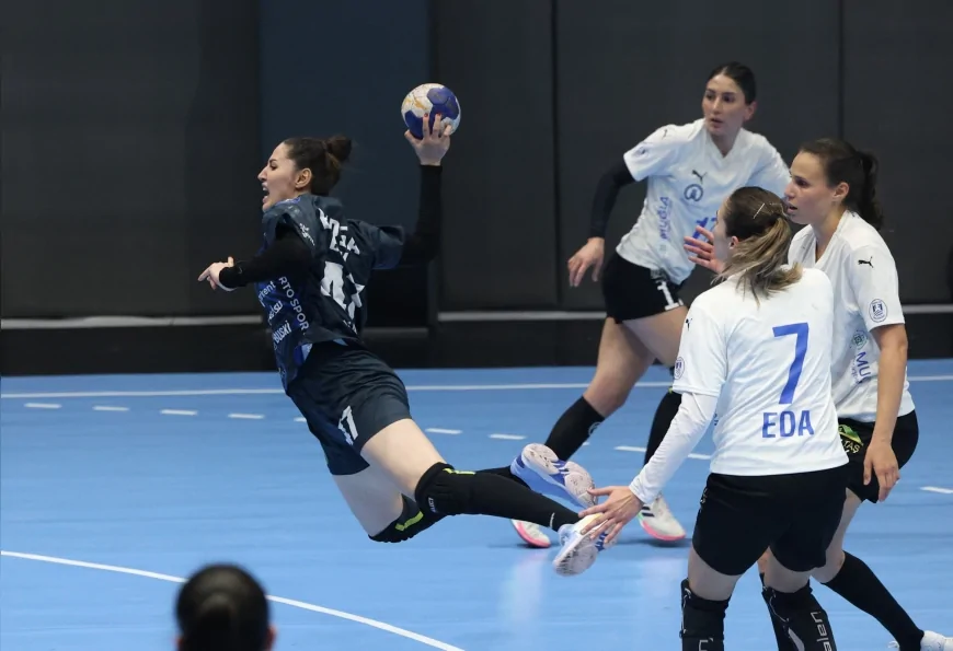 BURSA BÜYÜKŞEHİR BELEDİYESPOR ZİRVE RAKİBİNİ GEÇEREK ŞAMPİYONLUK YOLUNDA AVANTAJ SAĞLADI