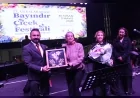 Bayındır Belediyesi Çiçek Festivali’nde türkü gecesi Hüseyin Turan konseriyle coşku zirveye çıktı