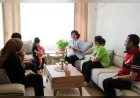 Adana Valisi Mustafa Yavuz’un eşi Süreyya Yavuz SED ailelerini ziyaret etti: “Devletimizin şefkat eli çocuklarımızın yanında”