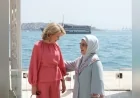 CUMHURBAŞKANI ERDOĞAN’IN EŞİ EMİNE ERDOĞAN, BELÇİKA KRALİÇESİ MATHILDE’Yİ DOLMABAHÇE SARAYI’NDA AĞIRLADI
