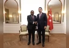 Çevre, Şehircilik ve İklim Değişikliği Bakanı Murat Kurum COP31 temasları kapsamında Danimarka Kralı X. Frederik ile görüştü