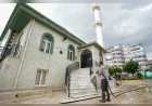 Gaziemir Belediyesi Kurban Bayramı öncesi cami ve mezarlıklarda kapsamlı temizlik gerçekleştirdi