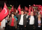 Dikili’de 19 Mayıs kutlamaları meşaleli gençlik yürüyüşü ve konserle sürdü