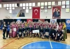 İnegöl Belediyesi Halk Dansları Ekibi Bölge Finallerinde 3 Kategoride Şampiyon Oldu