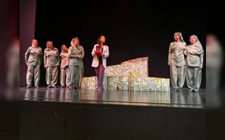 Eskişehir Şehir Tiyatroları “Sihirli Flüt” oyunuyla İstanbul Çocuk Şenliği’nde minik izleyicilerden yoğun ilgi gördü