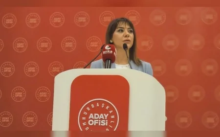 CHP Çalışma ve Sosyal Güvenlik Politika Kurulu Başkanı Gamze Taşcıer: “1 Mayıs Manifestosu emeğin yeniden kuruluşunun belgesidir”