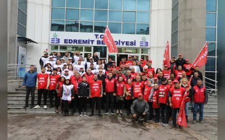 EDREMİT BELEDİYE BAŞKANI MEHMET ERTAŞ: “İŞÇİLERİMİZİN HAKLARINI HER KOŞULDA SAVUNMAYA DEVAM EDECEĞİZ”