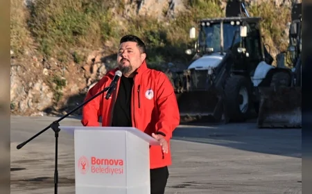BORNOVA BELEDİYE BAŞKANI ÖMER EŞKİ: “SENDİKAL MÜCADELE SADECE MAAŞ DEĞİL TOPLUMSAL DÖNÜŞÜMDÜR”