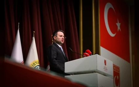 ADALET BAKANI AKIN GÜRLEK: “TÜRKİYE ARTIK YÖN VERİLEN DEĞİL, DENGE KURAN BİR ÜLKEDİR”