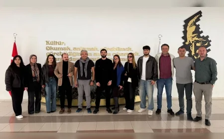 İzmir’de “Mobil Sinema: Cebindeki Stüdyo” Atölyesi Gerçekleştirildi, Yapay Zekâ Sinemada Yeni Dönemi İşaret Etti