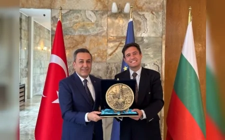 Sungurlu Belediyesi ve STSO Heyeti Bulgaristan Büyükelçisi Tcholakov ile İş Birliği Görüşmesi Gerçekleştirdi