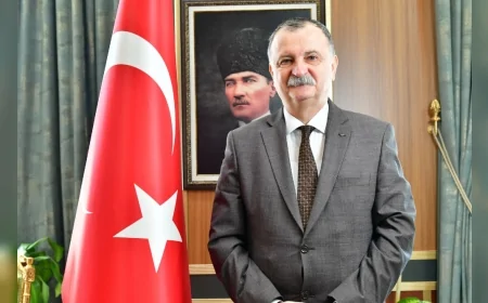 YUNUSEMRE BELEDİYE BAŞKANI SEMİH BALABAN: “ANADOLU’NUN KÜLTÜREL MİRASINI YAŞATAN ETKİNLİKLER ÇOK KIYMETLİ”