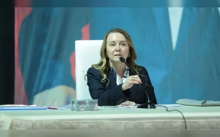 Konak Belediye Başkanı Nilüfer Çınarlı Mutlu: “Geri adım atmıyorum, mücadeleye devam edeceğim”