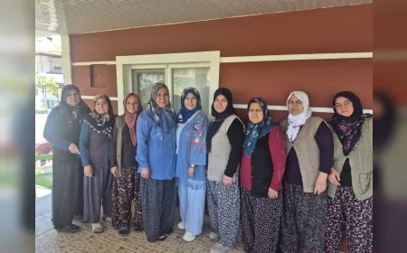 Yunusemre Belediyesi Her Kadın Güzeldir Projesiyle Yağcılar ve Asmacık’ta Kadınlara Kişisel Bakım Hizmeti Sundu