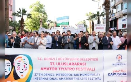 DENİZLİ BÜYÜKŞEHİR BELEDİYE BAŞKANI BÜLENT NURİ ÇAVUŞOĞLU: “38. ULUSLARARASI AMATÖR TİYATRO FESTİVALİ İLE ŞEHRİMİZ SAHNEYE DÖNÜŞECEK”