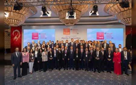 Eskişehir Büyükşehir Belediye Başkanı Ayşe Ünlüce TBB Encümen Üyeliğine Yeniden Seçildi
