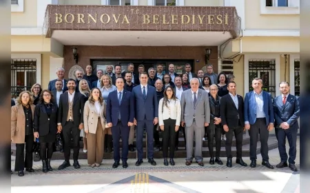 CHP İzmir İl Başkanı Çağatay Güç: “Halkın iktidarını kuruyoruz” diyerek Bornova’dan saha çalışmalarını başlattı