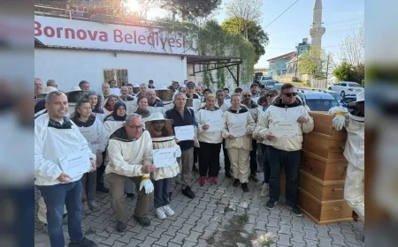 Bornova Belediyesi Arıcılık Kursu Tamamlandı 80 Kursiyere Kovan ve Ekipman Desteği Sağlandı