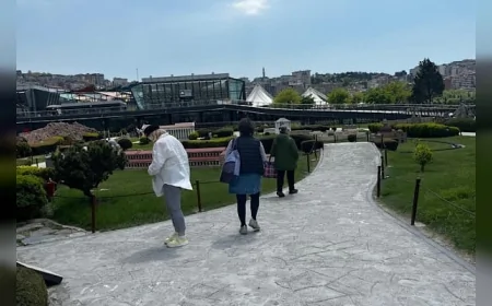 Maltepe Belediyesi Kültür Gezileriyle Vatandaşları Miniatürk ve Dijital Deneyim Müzesi’nde Buluşturdu