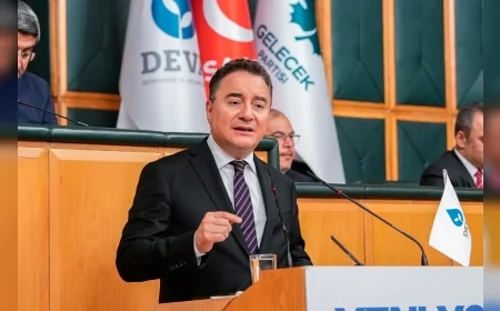 DEVA Partisi Genel Başkanı Ali Babacan: “Devletin görevi zamları izlemek değil ekonomiyi yönetmektir”