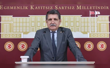 CHP Kocaeli Milletvekili Prof. Dr. Mühip Kanko TBMM’de “3,5 trilyon dolar vergi nereye harcandı” diye sordu