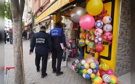 Büyükşehir Belediyesi Zabıta Ekipleri Ortak Kullanım Alanlarındaki İşgallere Karşı Denetimleri Sürdürüyor
