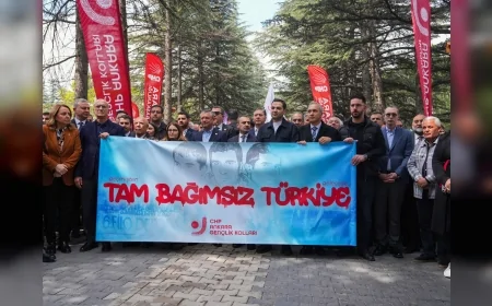 Etimesgut Belediye Başkanı Erdal Beşikcioğlu Üç Fidan anma törenine katıldı