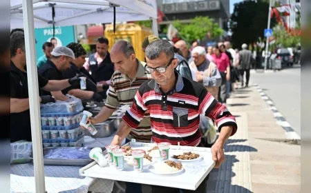 Manisa Büyükşehir Belediyesi Dilek Mahallesi’nin Kahraman Şehitlerini Dualarla Andı