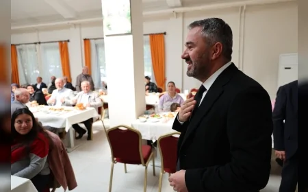 Pursaklar Belediye Başkanı Ertuğrul Çetin: “Annelerimiz en kıymetli değerimizdir”