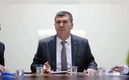 Burdur Belediye Başkanı Ali Orkun Ercengiz: “Anneler toplumun temelini oluşturan en güçlü değerdir”