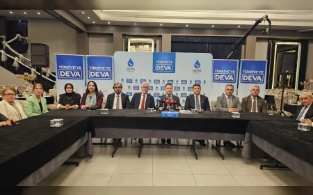 DEVA Partisi Genel Başkanı Ali Babacan: “Türkiye’de ekonomi kadar adalet ve yönetim krizi de var”