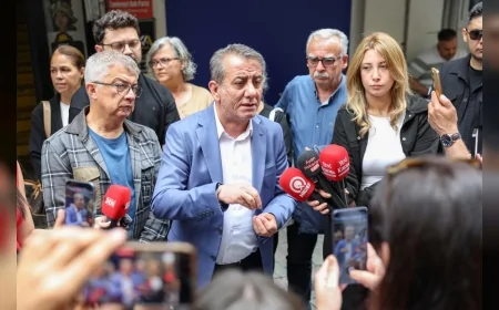Efeler Belediye Başkanı Anıl Yetişkin: “1 TL’ye çay satışı yapılıyorsa ekonominin kötü olduğunu kabul ediyorlar”