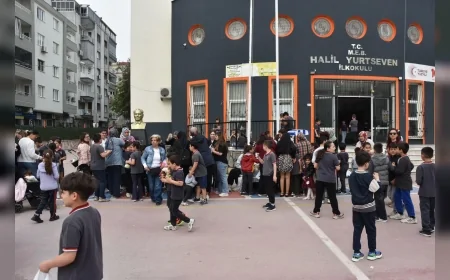 Halil Yurtseven İlkokulu’nda Düzenlenen Kermes Dayanışma ve Eğitim İçin Yoğun İlgi Gördü