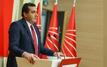 CHP Genel Başkan Yardımcısı Ulaş Karasu: “Emekliler çalışmaya, gençler ise geleceksizliğe mahkûm edildi”