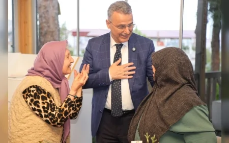 İlkadım Belediye Başkanı İhsan Kurnaz: “Kıymetli annelerimizi programlarımıza bekliyoruz”