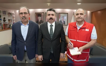 Yıldırım Belediye Başkanı Oktay Yılmaz: “Türk Kızılay aracılığıyla kurban bağışımızı ihtiyaç sahiplerine ulaştırmanın huzurunu yaşıyoruz”