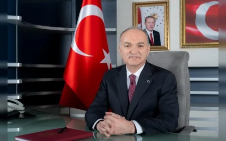 Düzce Belediye Başkanı Dr. Faruk Özlü: “Anne sevgisinin bu dünyada hiçbir karşılığı olamaz”