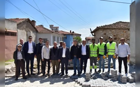 Altıeylül Belediye Başkanı Hakan Şehirli: “Kırsal mahallelerimizi daha modern ve güvenli hale getiriyoruz”