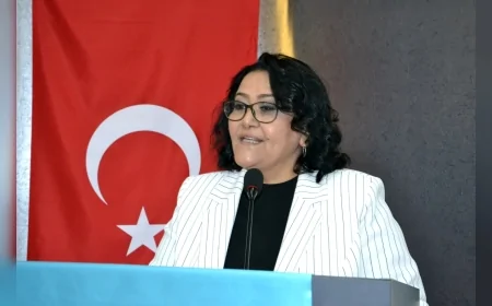 Sağlık-Sen Manisa Şube Başkanı Emine Tınaz Güven Tazeledi: “Sağlık Çalışanı Yalnız Değildir”
