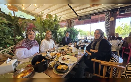 Malatya’da Anneler Günü Kahvaltısında Minik Öğrencilerden Duygu Dolu Gösteriler