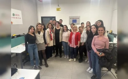 UMAG Yönetim Kurulu Üyesi Özge Mumcu: “Araştırmacı Gazetecilik Resmi Belgelerle Güçlenir”