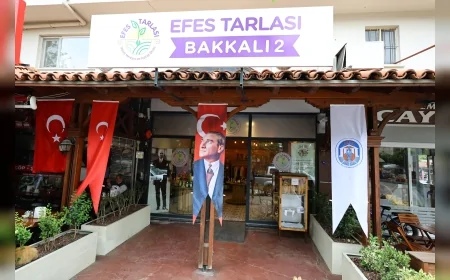Efes Selçuk Belediyesi’nin Efes Tarlası Bakkalı İkinci Şubesi Hizmete Açıldı