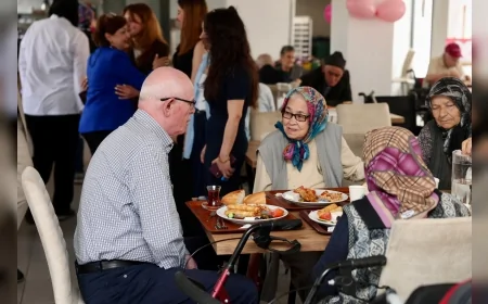 ODUNPAZARI BELEDİYE BAŞKANI KAZIM KURT: “BİZ SİZİN ÇOCUKLARINIZIZ, EN İYİ HİZMETİ VERMEK ZORUNDAYIZ”
