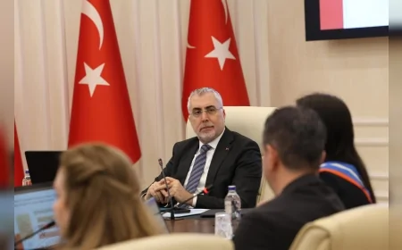 Çalışma ve Sosyal Güvenlik Bakanı Prof. Dr. Vedat Işıkhan: “Kadın istihdamını artıracak politikaları değerlendirdik”