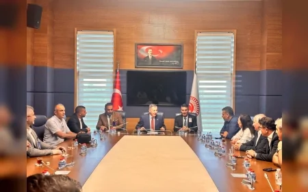 Yeniyol Partisi Grup Başkanvekili Selçuk Özdağ: “Yıkımları durdurun, vatandaşlarımızı daha fazla mağdur etmeyin”