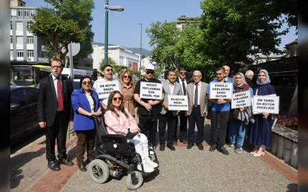 Bursa’da Engelliler Haftası Kapsamında “Engelsiz Bir Gelecek” İçin Farkındalık Yürüyüşü Düzenlendi