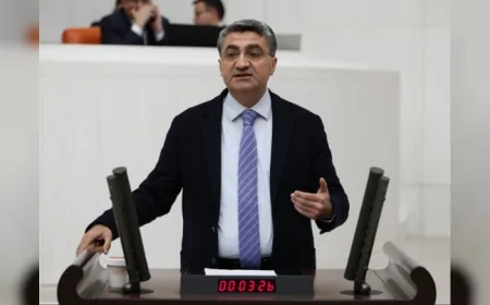 DEVA Partisi Genel Başkan Yardımcısı Mehmet Emin Ekmen: “Mersin bu ayrımcılığı hak etmiyor”